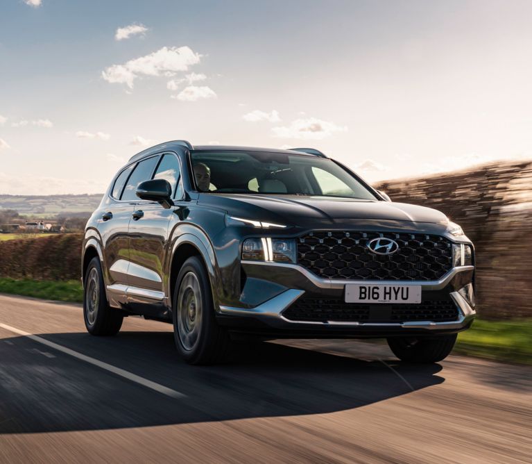 Hyundai announces New SANTA FE prices and specifications